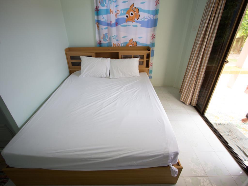 Chaiwat Resort Laem Sing Quarto foto